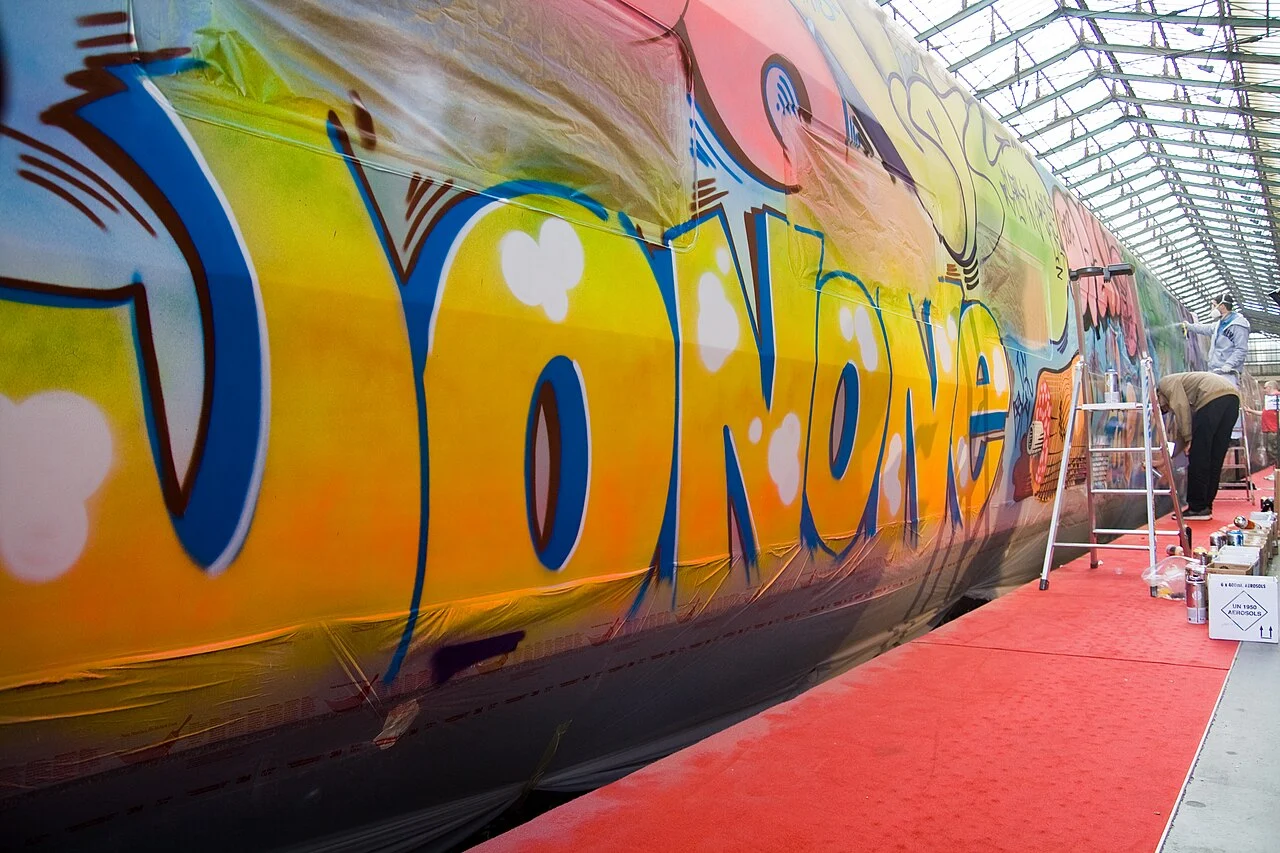 JonOne painting on a Thalys train for Amsterdam–Cologne route launch